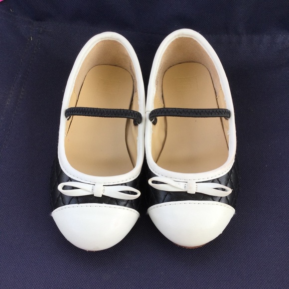 Janie and Jack Other - Stylish black & white dress shoes